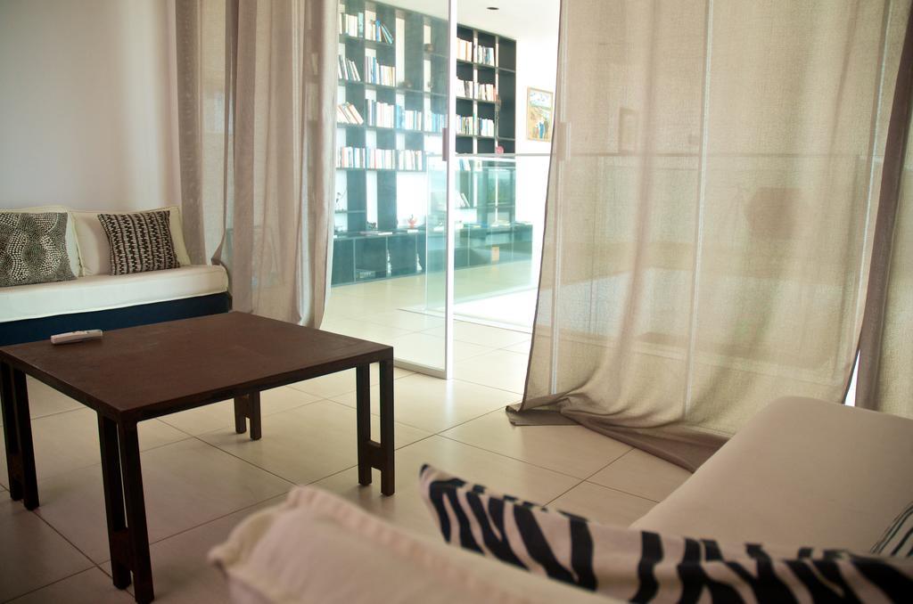 Hotel Maison Rouge Cotonou Exterior foto