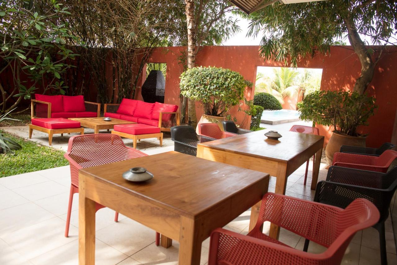 Hotel Maison Rouge Cotonou Exterior foto