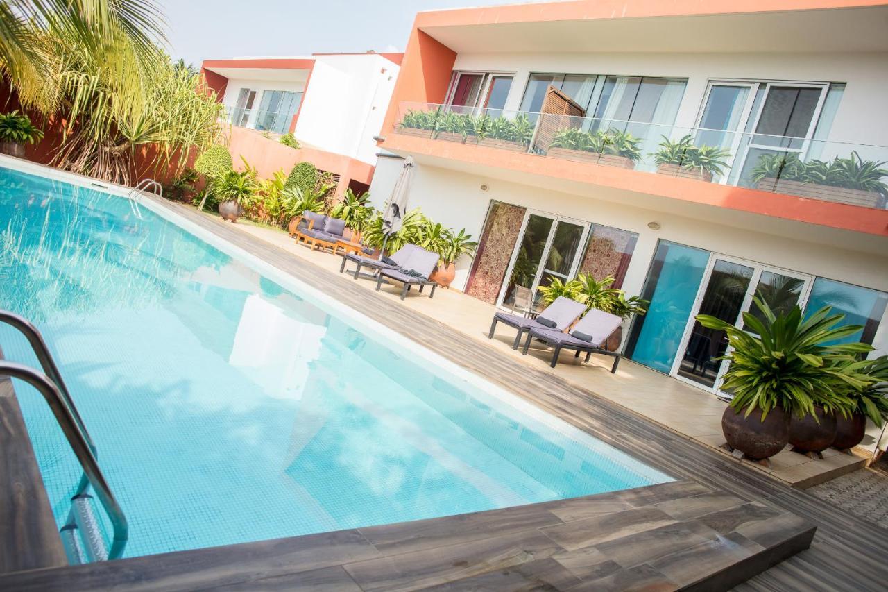 Hotel Maison Rouge Cotonou Exterior foto